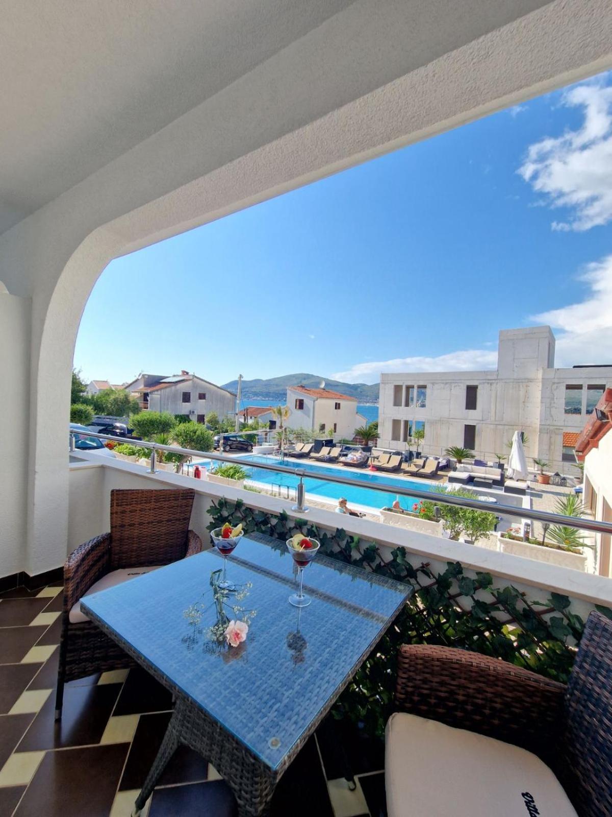 Apartments Silva With A View Of Sea تروغير المظهر الخارجي الصورة