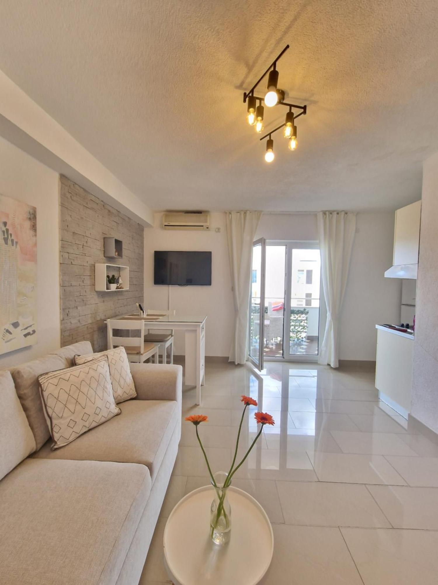 Apartments Silva With A View Of Sea تروغير المظهر الخارجي الصورة