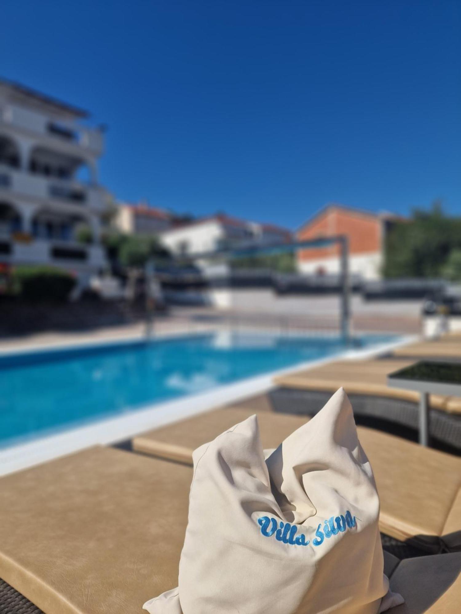 Apartments Silva With A View Of Sea تروغير المظهر الخارجي الصورة