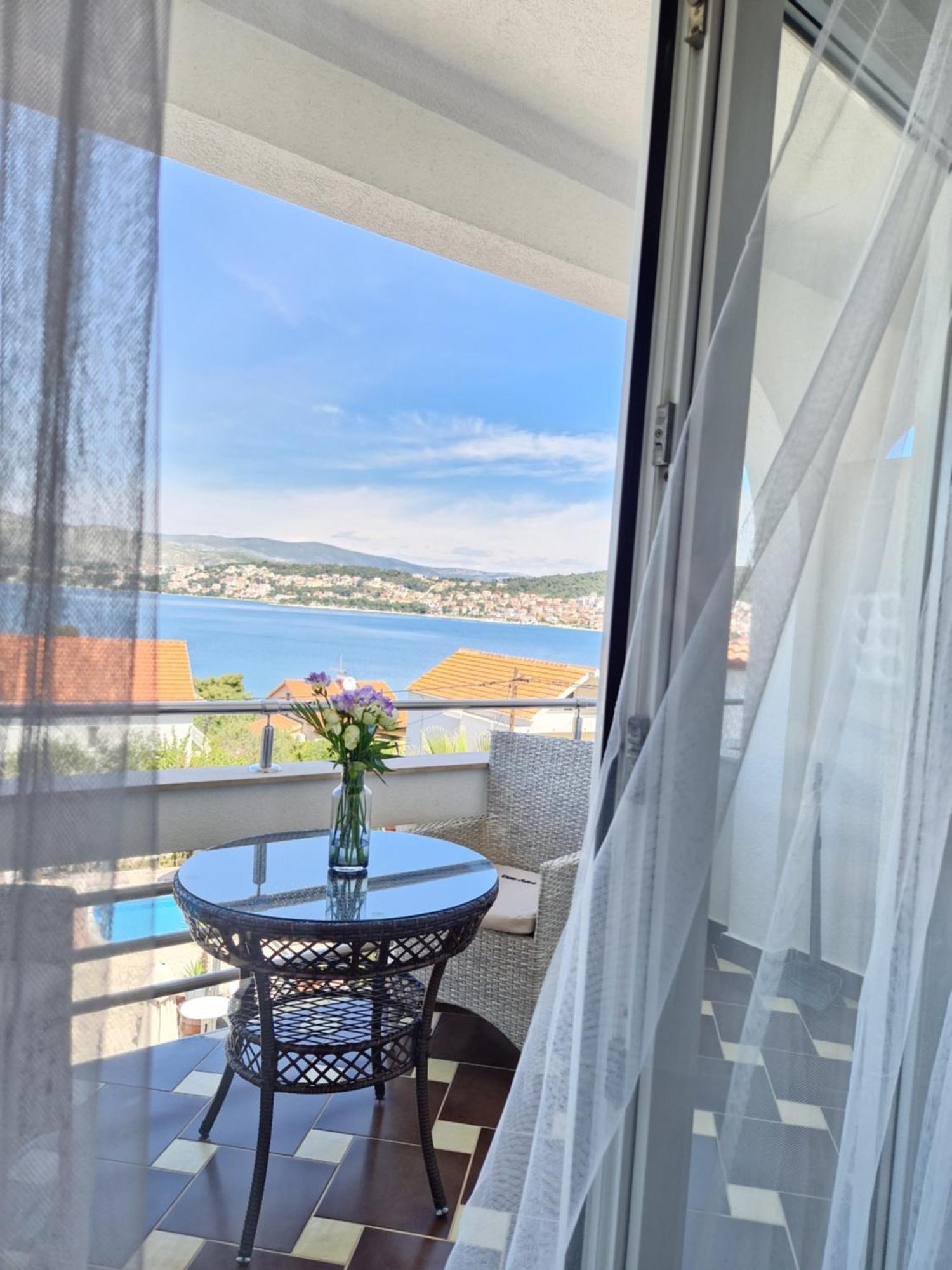 Apartments Silva With A View Of Sea تروغير الغرفة الصورة