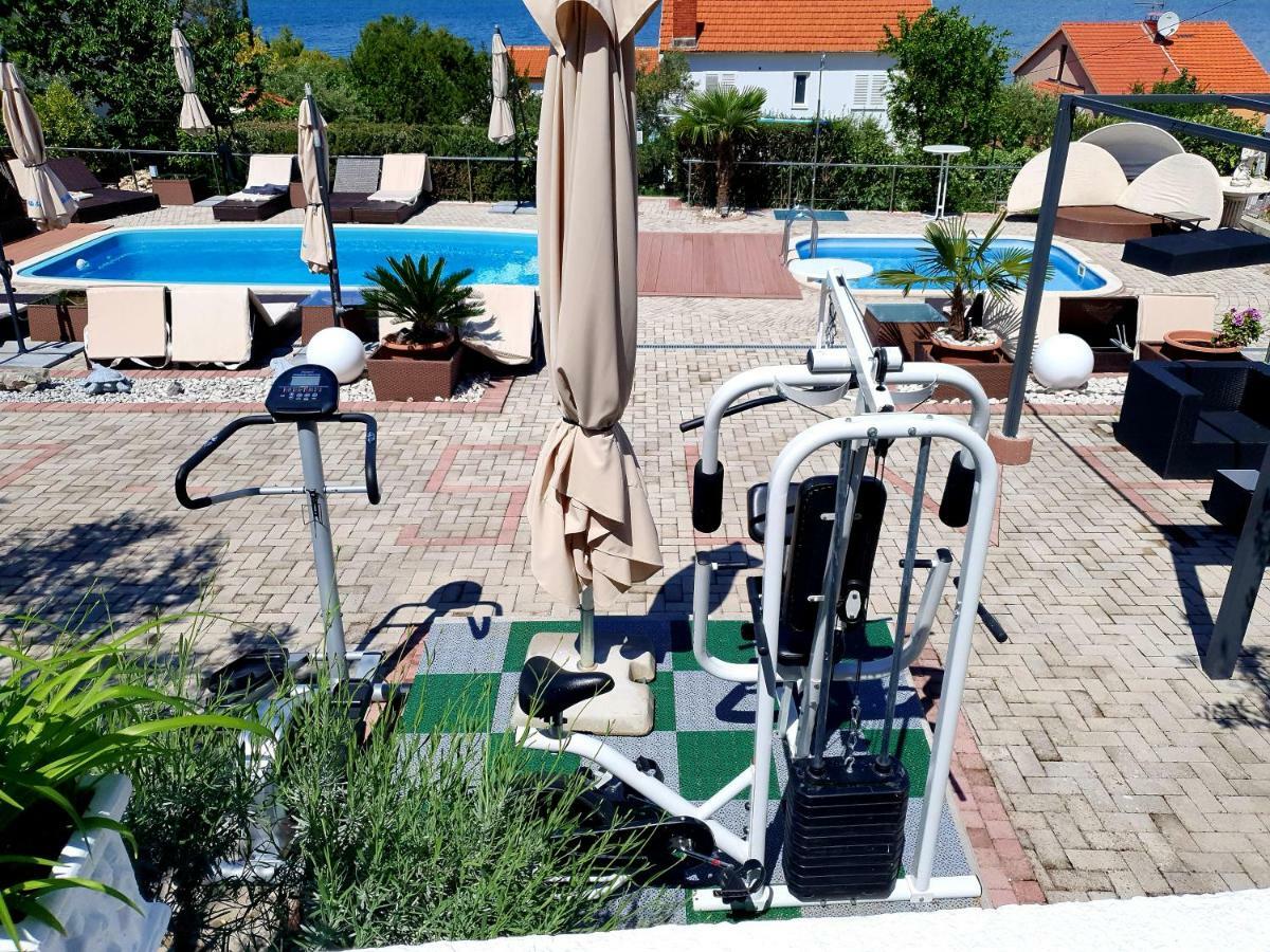 Apartments Silva With A View Of Sea تروغير المظهر الخارجي الصورة