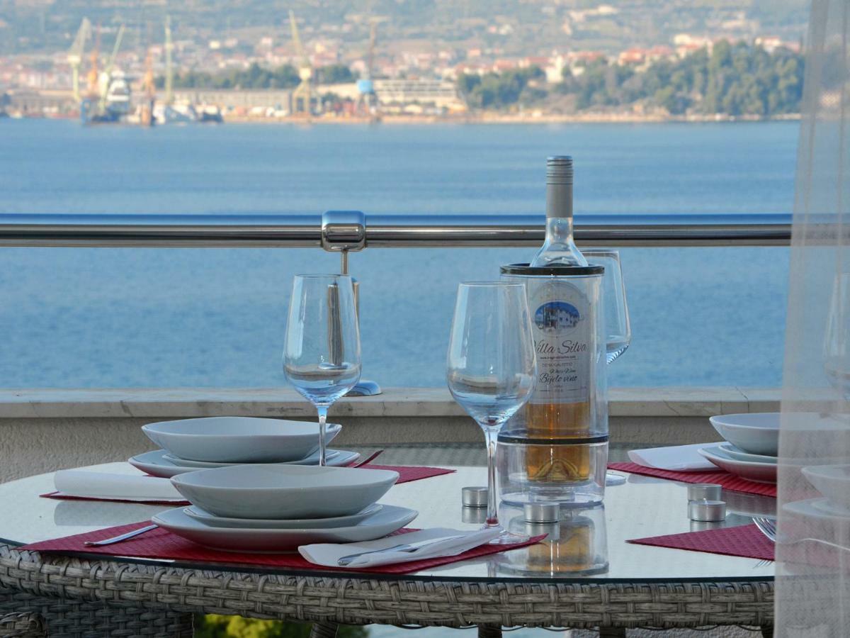 Apartments Silva With A View Of Sea تروغير المظهر الخارجي الصورة